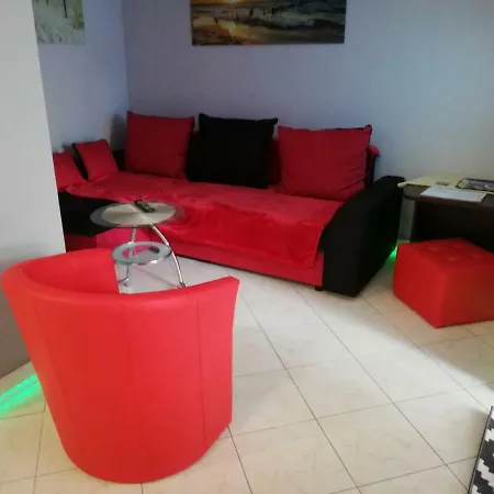 Apartament 302 Kiky Апартаменты